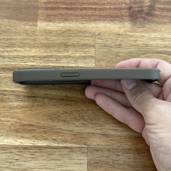 OEM Genuine Apple iPhone 15 Pro 6.1" Fine Woven Case in Taupe MagSafe - Picture 10 of 10